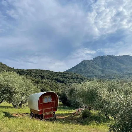 Le De Campsite Cucugnan